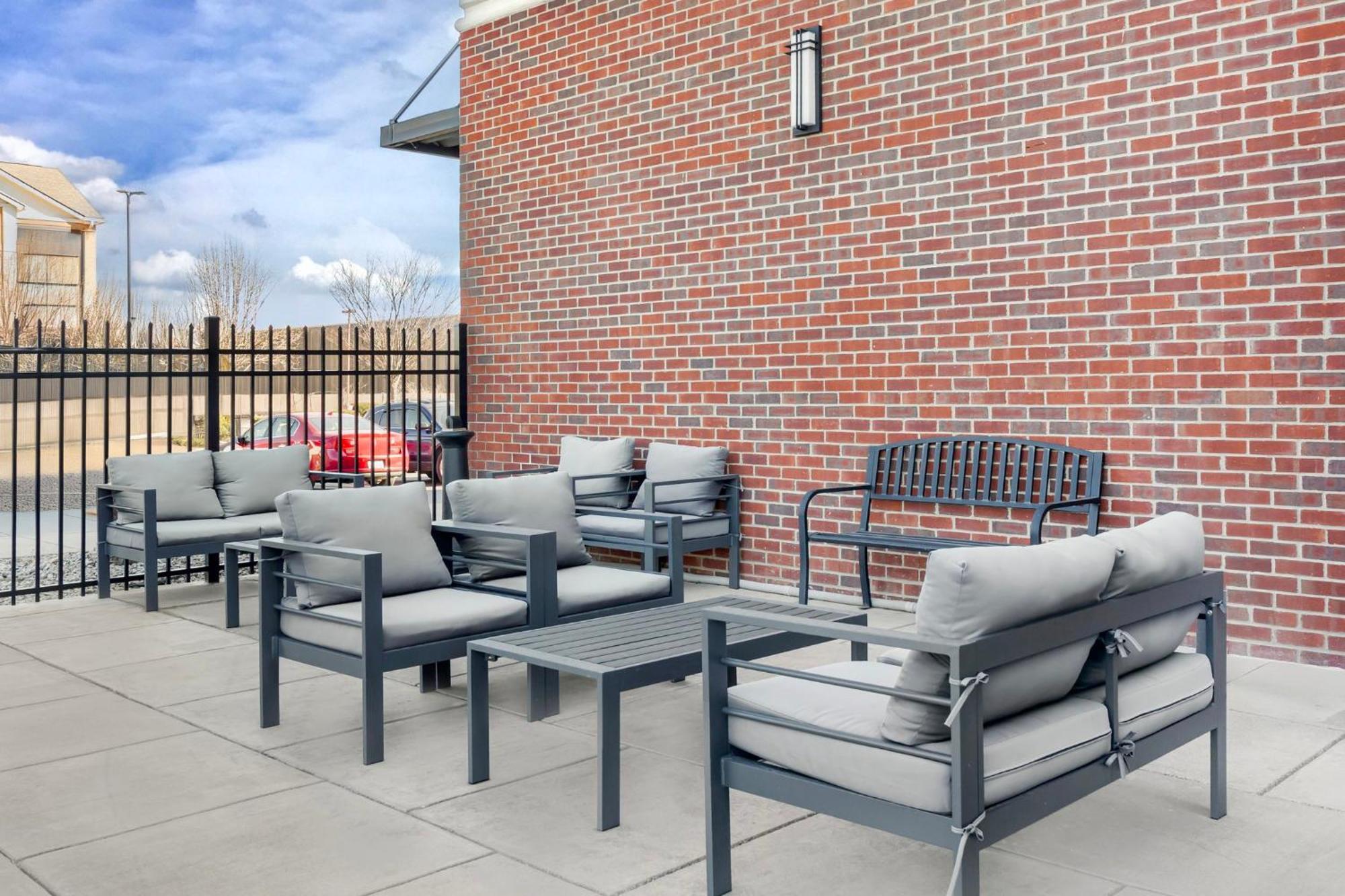 Holiday Inn Louisville Airport South By Ihg Экстерьер фото