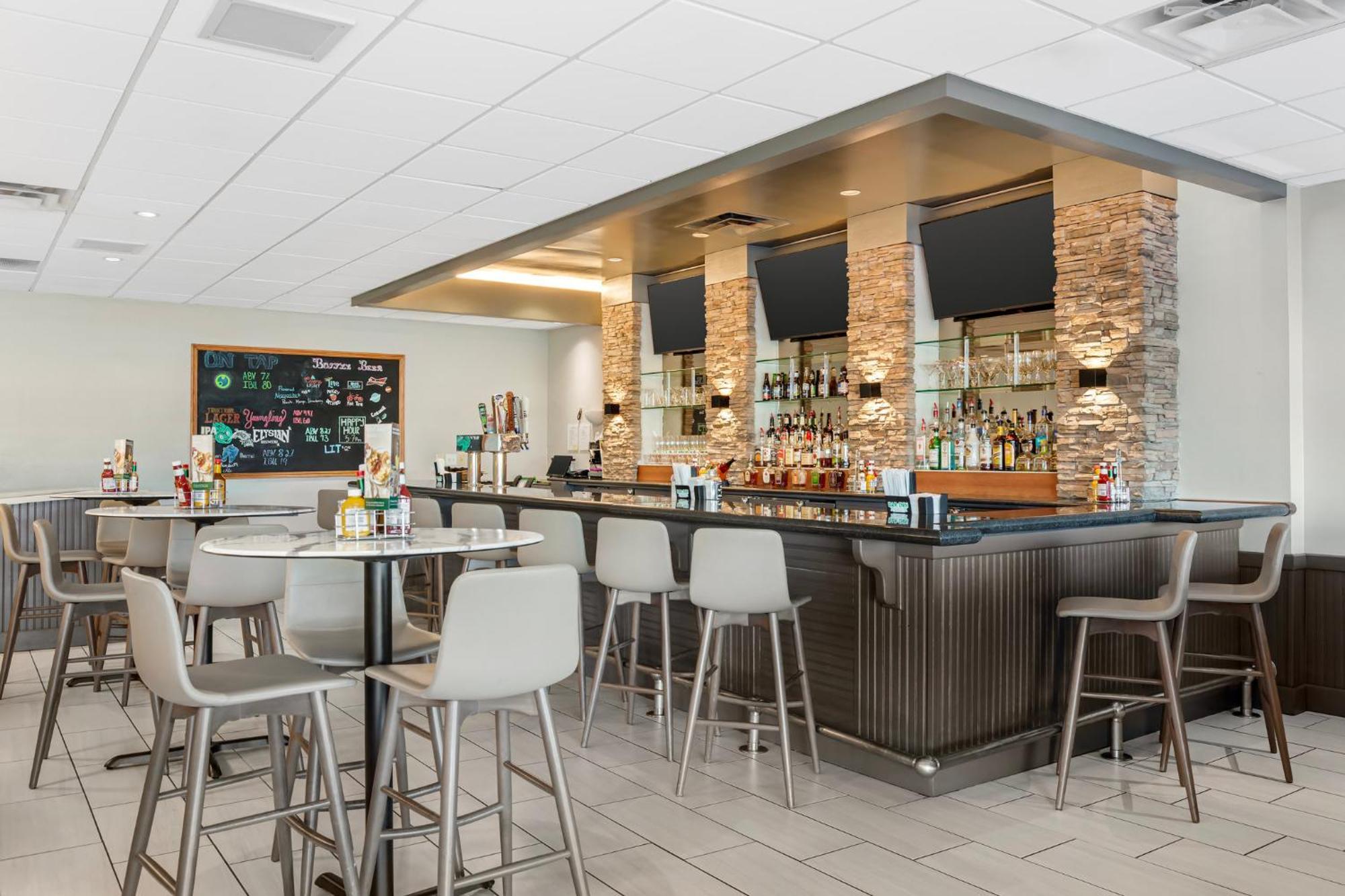 Holiday Inn Louisville Airport South By Ihg Экстерьер фото